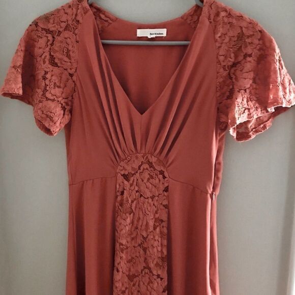 5/$25 June & Hudson Dress with Lace Accents - Picture 2 of 7
